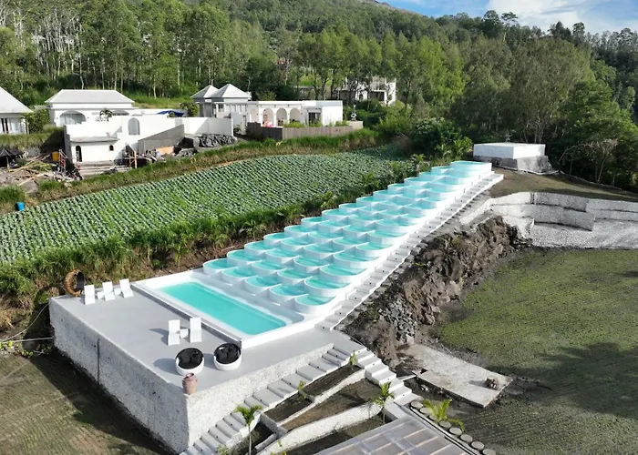 Cinze And Hot Spring
